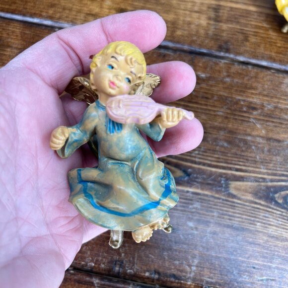 Vintage Angel Musician Figurines Sitting on Chairs Set Of 3 Made in Italy - Picture 3 of 13